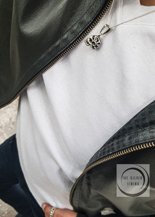 Dije de Plata 925, Calavera Miniatura con cadena incluída