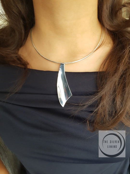 Juego de Dije y Aretes de Plata 925, Tie sólida