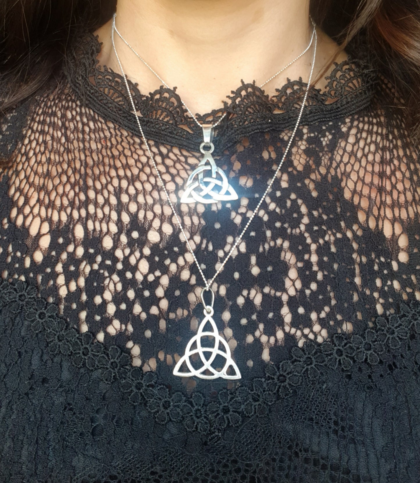 Dije plata solida 925, Triqueta o Triada Celta (cadena incluída)