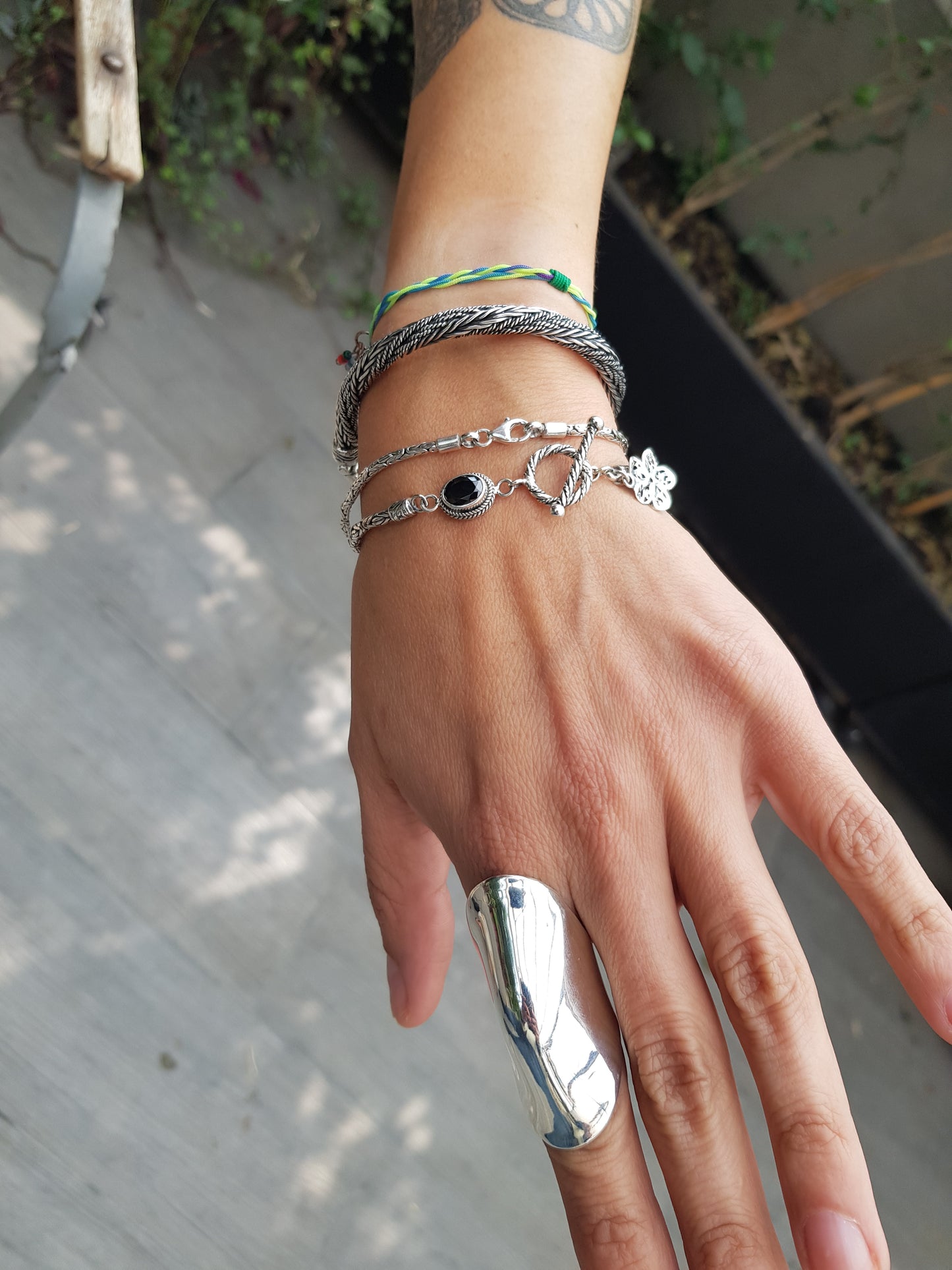 Pulsera de Plata 925 con Óvalo de Zirconia Negra para mujer