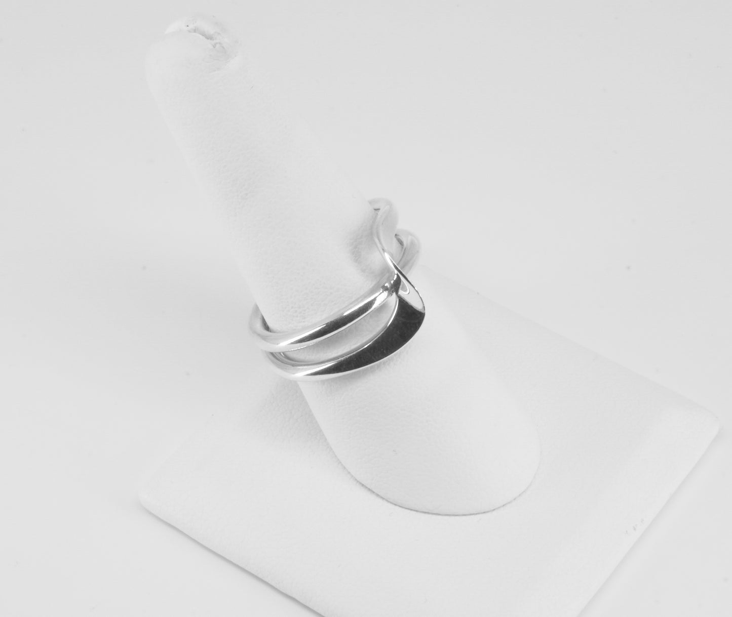 Anillo plata solida 925, signo del infinito bulky estilizado