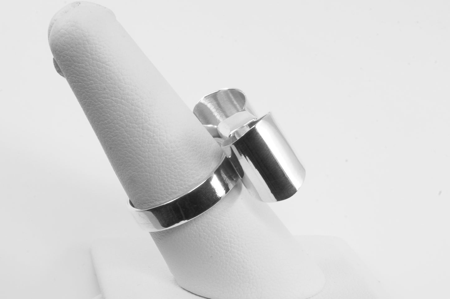 Anillo plata solida 925, moño simétrico 15