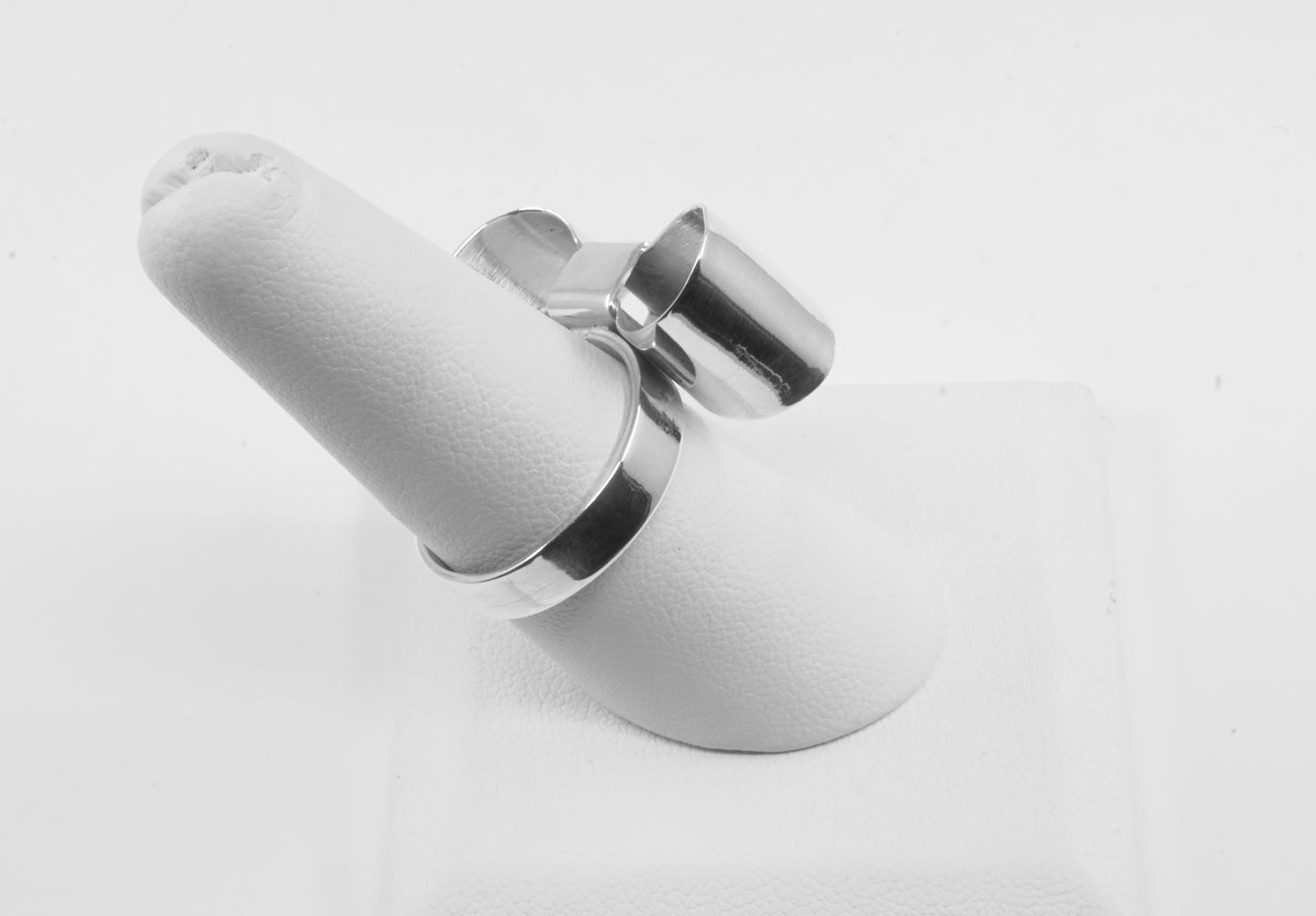 Anillo plata solida 925, moño simétrico 15