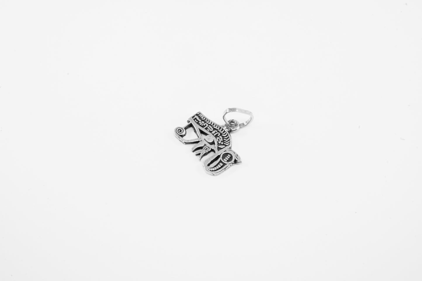 Dije de plata solida 925, Ojo de Horus o Ra (cadena incluída)