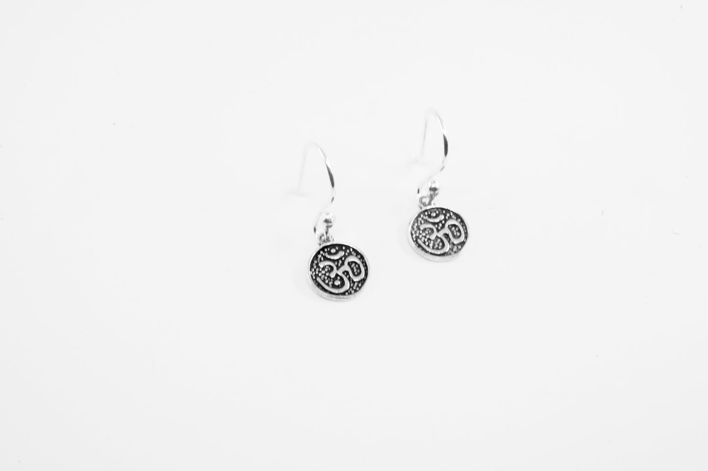 Juego de plata solida 925, símbolo de OM (cadena incluída)