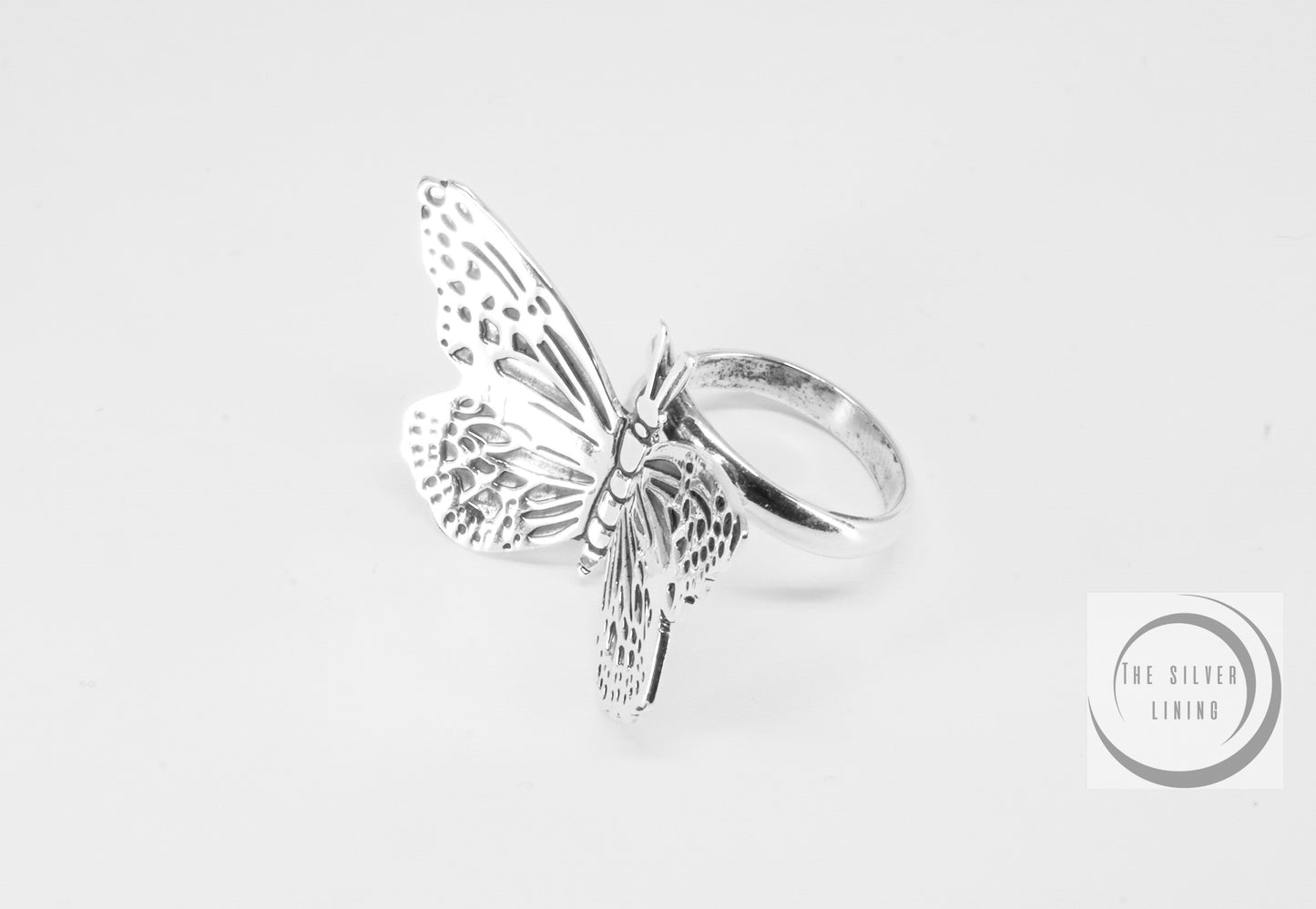 Anillo de plata 925, Mariposa al vuelo calada