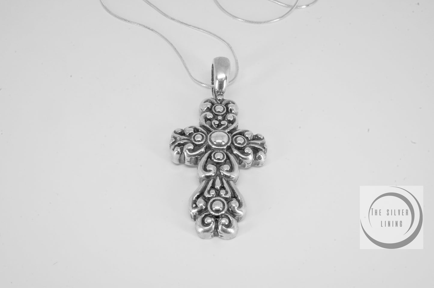 Dije de plata 925, Cruz Gótica2 con cadena incluída