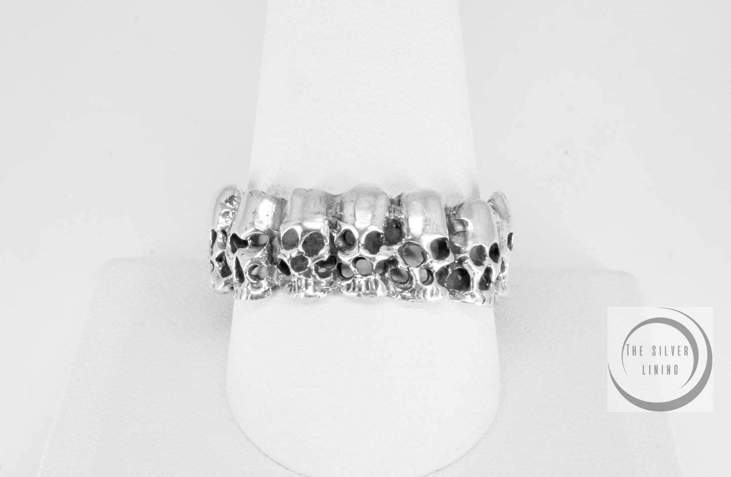 Anillo de plata 925, Media Argolla de Cabeza de Calavera (grande)