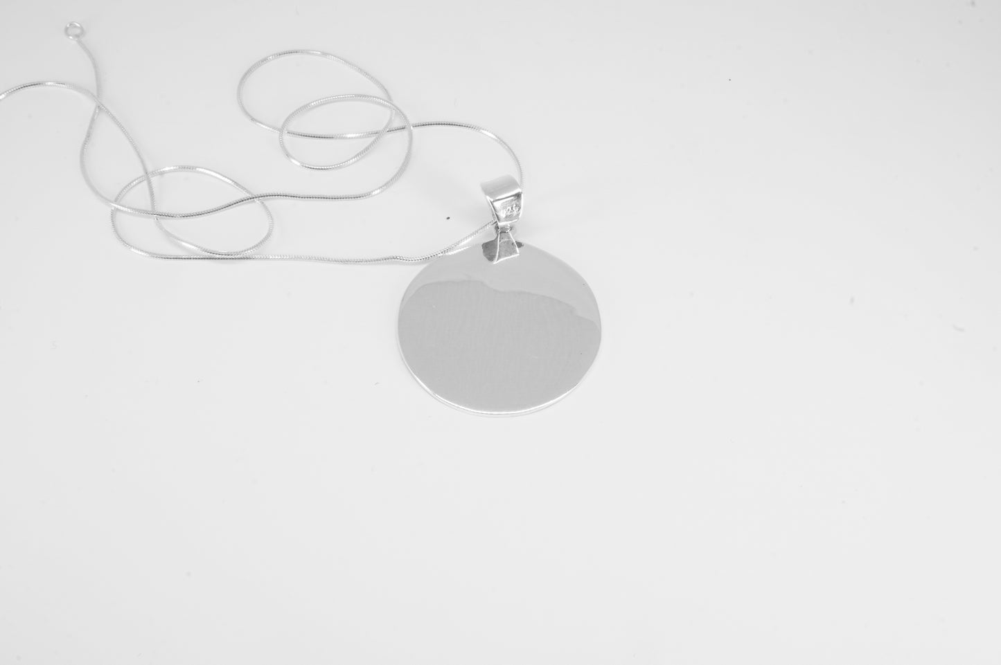 Dije de plata solida 925, Tetragramatron Sólido con cadena incluÍda