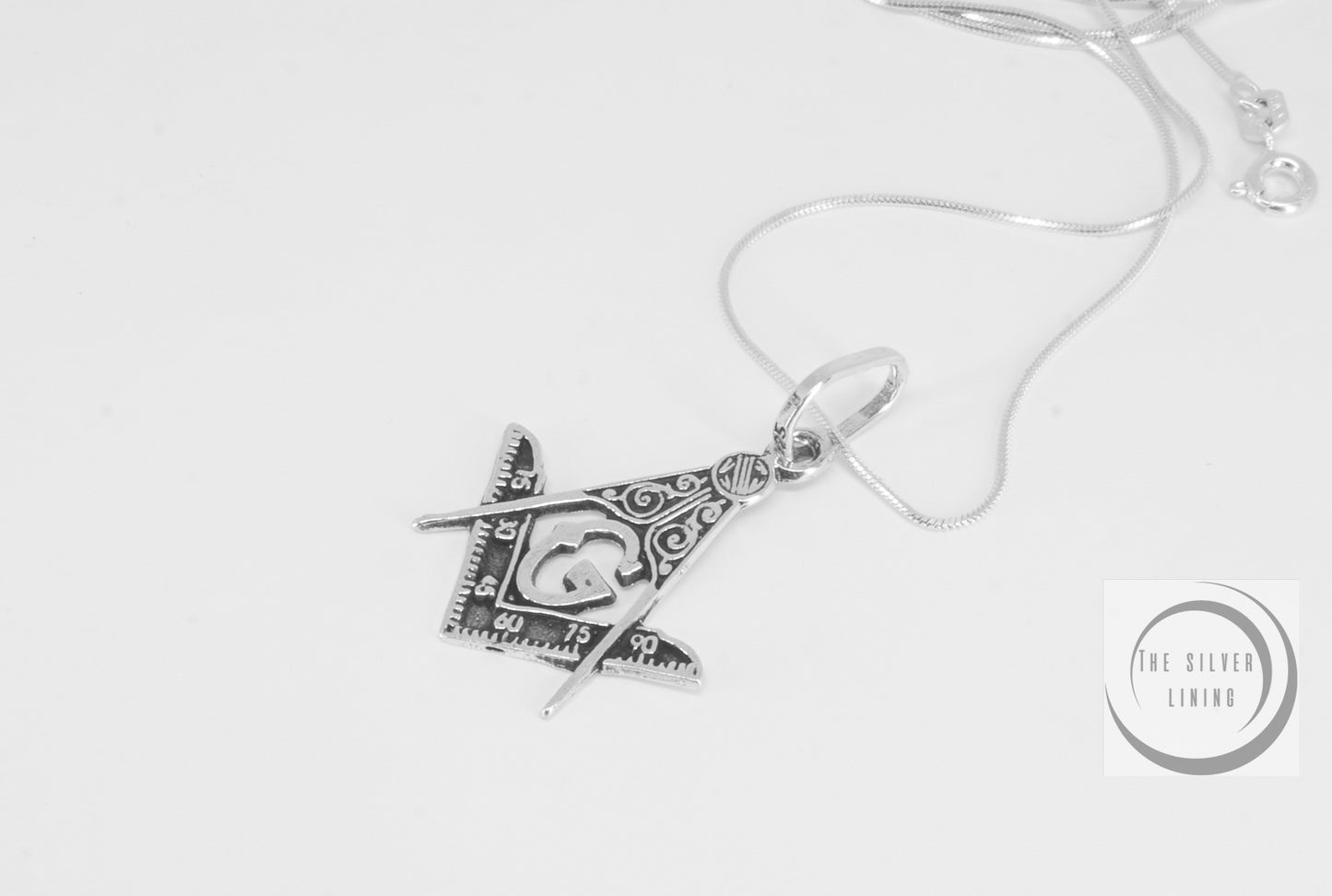 Dije de plata 925, Símbolo Masón con cadena incluída