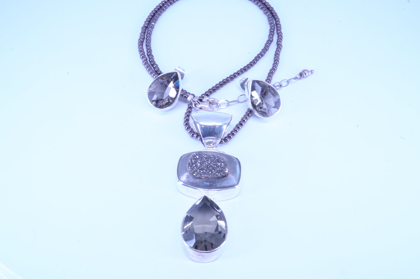 Gargantilla de Acerina con Dije y Aretes de Pirita y Cristal Austriaco
