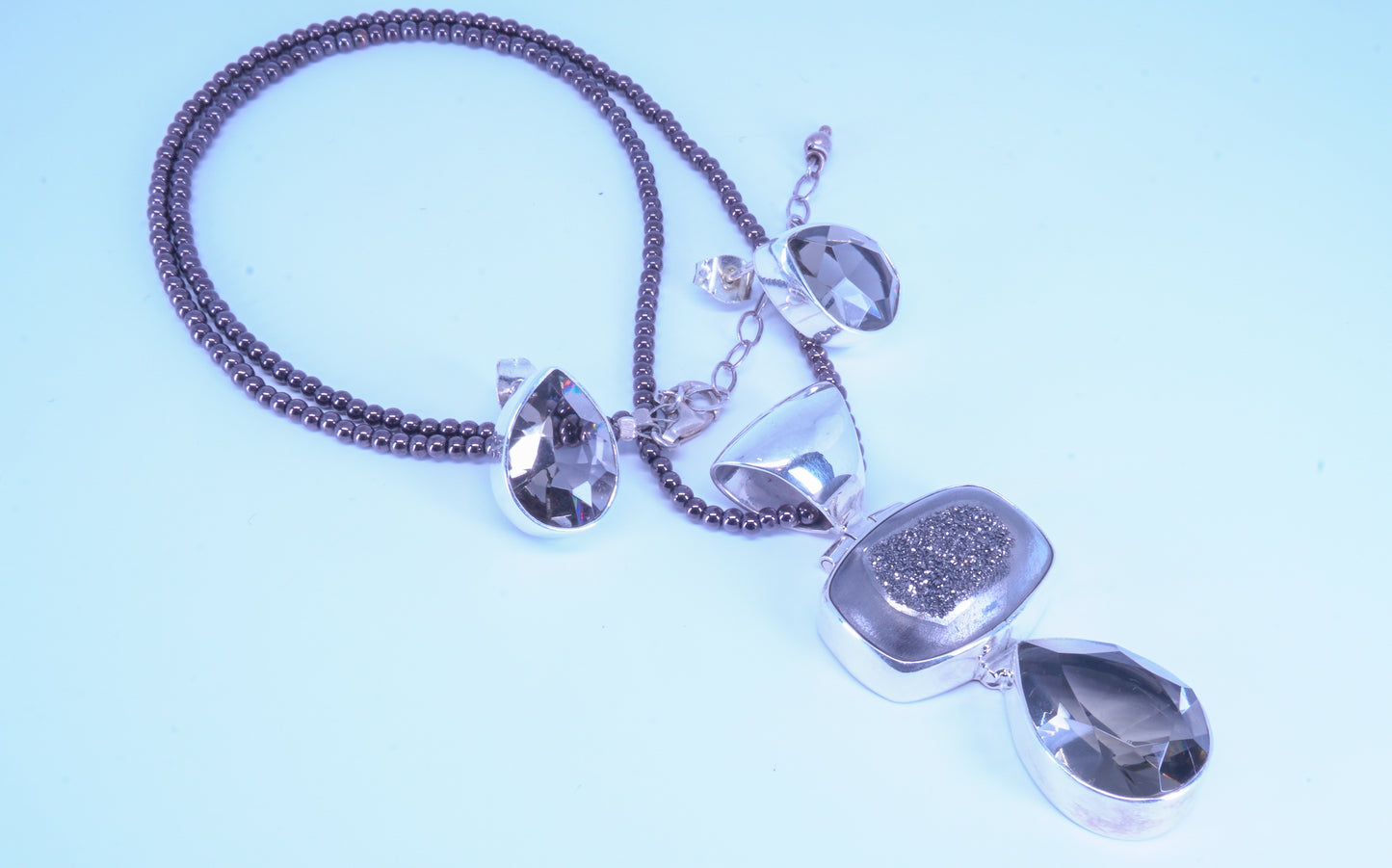 Gargantilla de Acerina con Dije y Aretes de Pirita y Cristal Austriaco