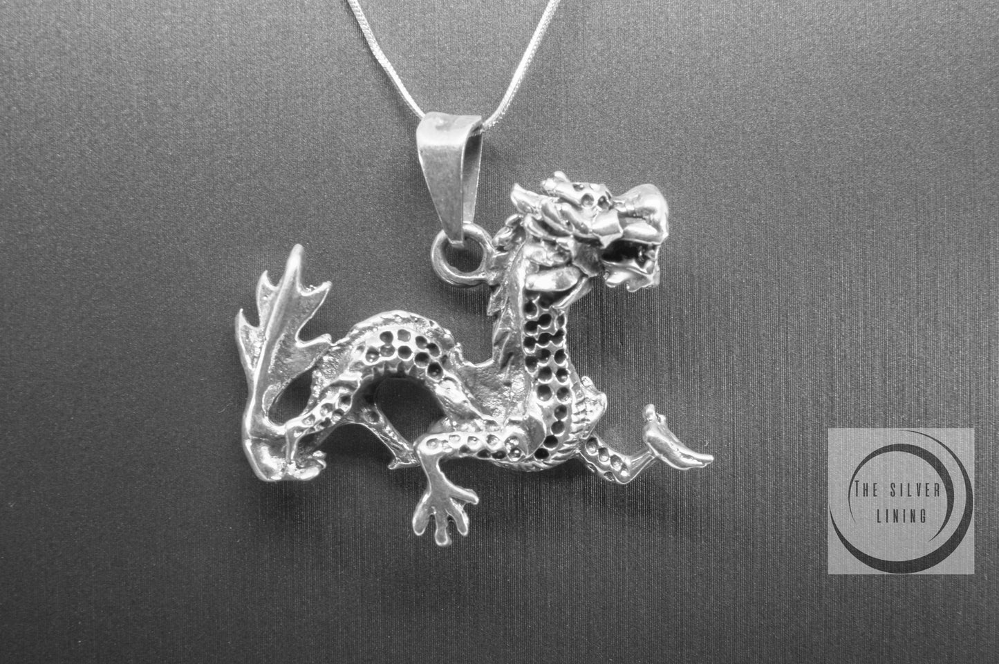 Dije de plata 925, Dragón Chino Danzante con cadena incluída
