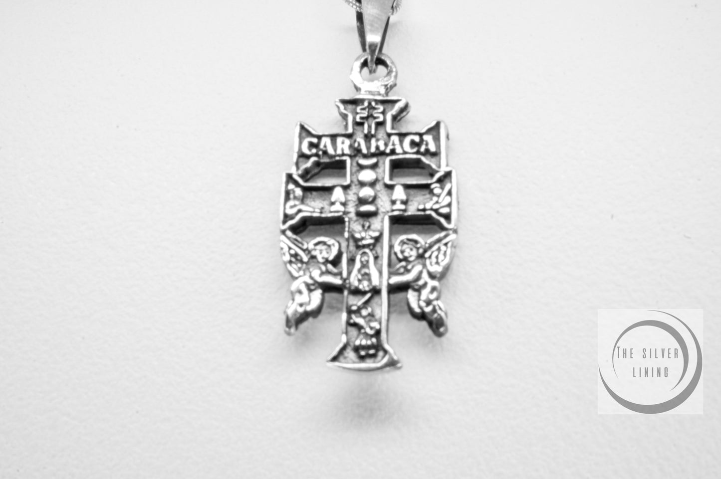 Dije de plata 925, Cruz de Caravaca mediana con cadena incluída