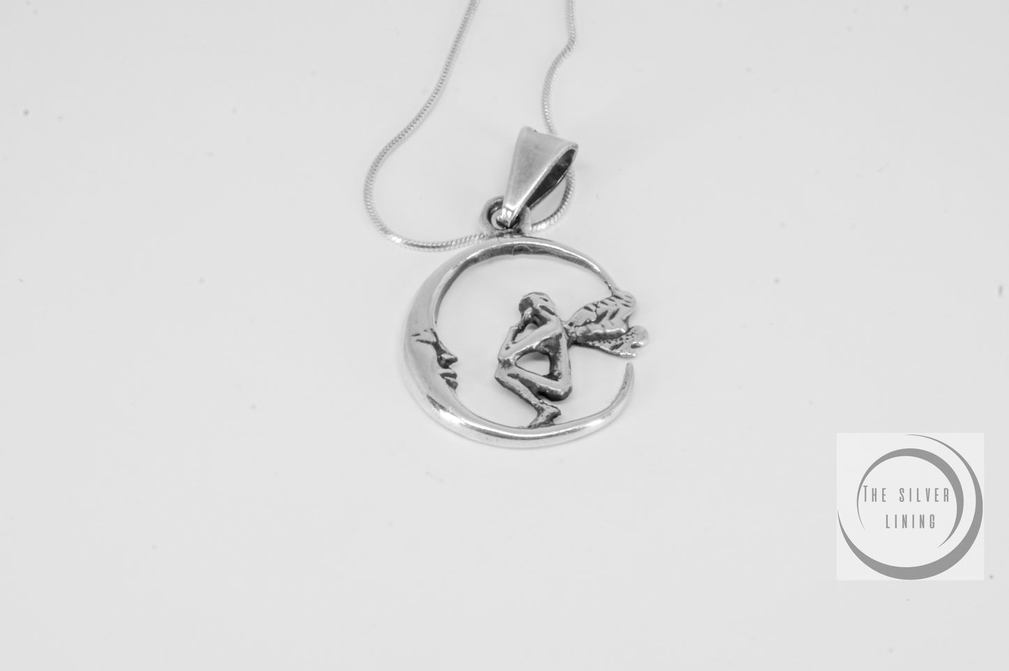 Dije de plata 925, Hada Platicando con la Luna con cadena incluída