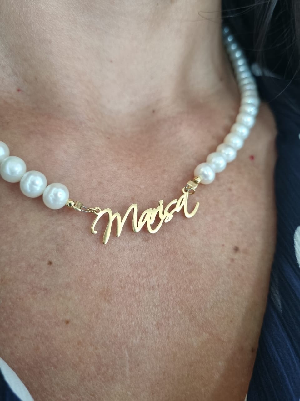 Collar de Perlas de Río con Placa de Nombre en Plata