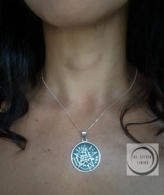 Dije de plata 925, Amuleto Tetragramatron con cadena incluída