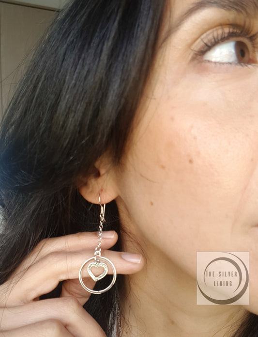 Aretes de plata 925, Corazón picado dentro de Círculo perfecto