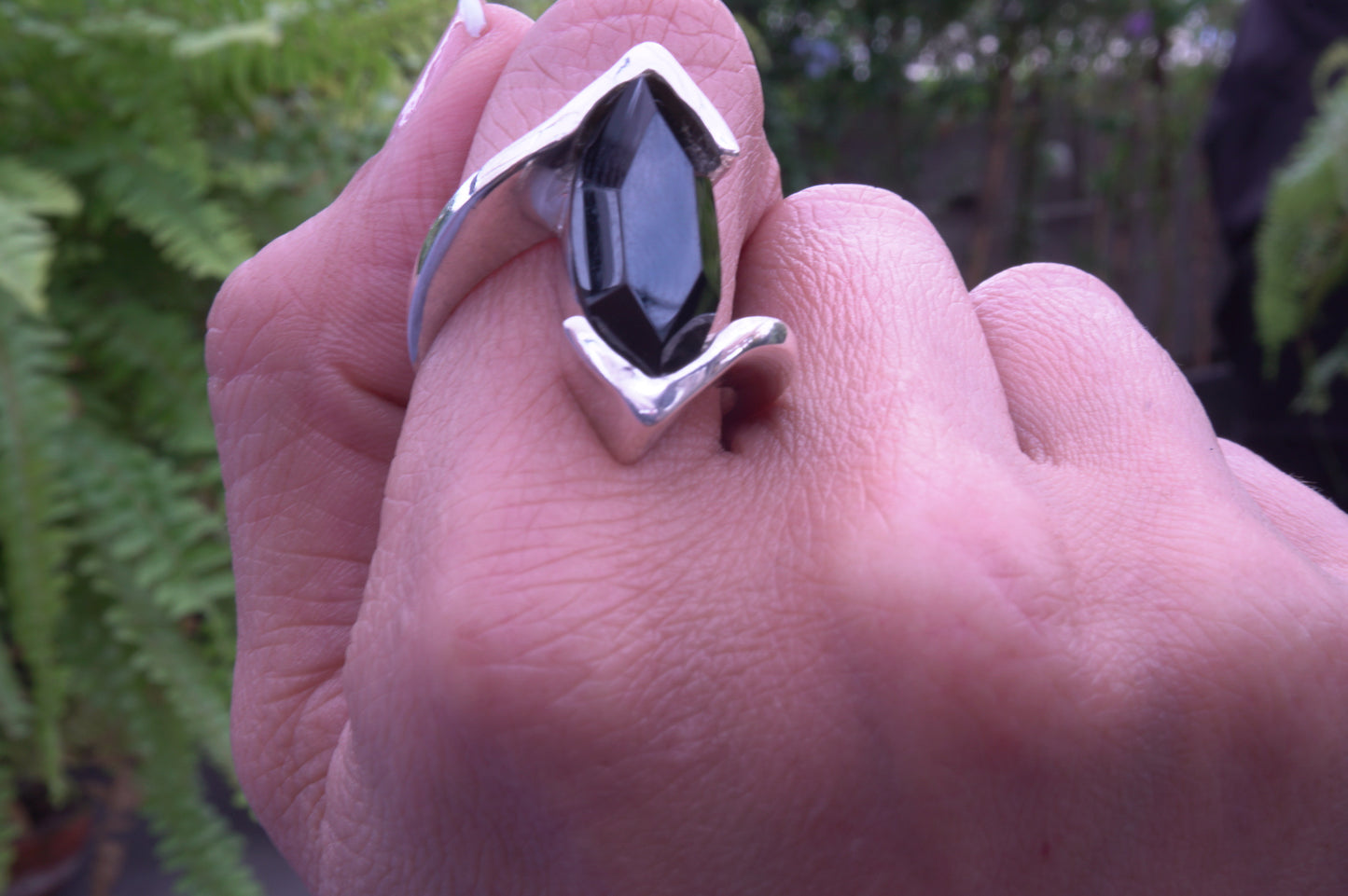 Anillo plata sólida 925, cristal negro montado en oval