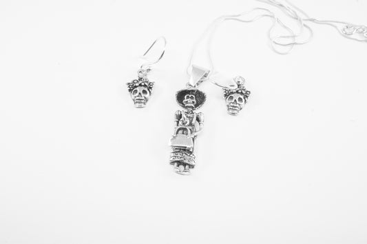 Juego de aretes y dije de plata solida 925, Catrina de cuerpo entero con bolso colgante (cadena incluída)