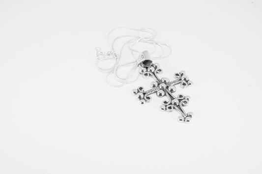 Dije de plata solida 925 cruz gotica cadena incluida