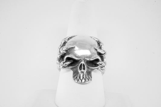 Anillo de Plata 925, Calavera Frontal con Garras Laterales