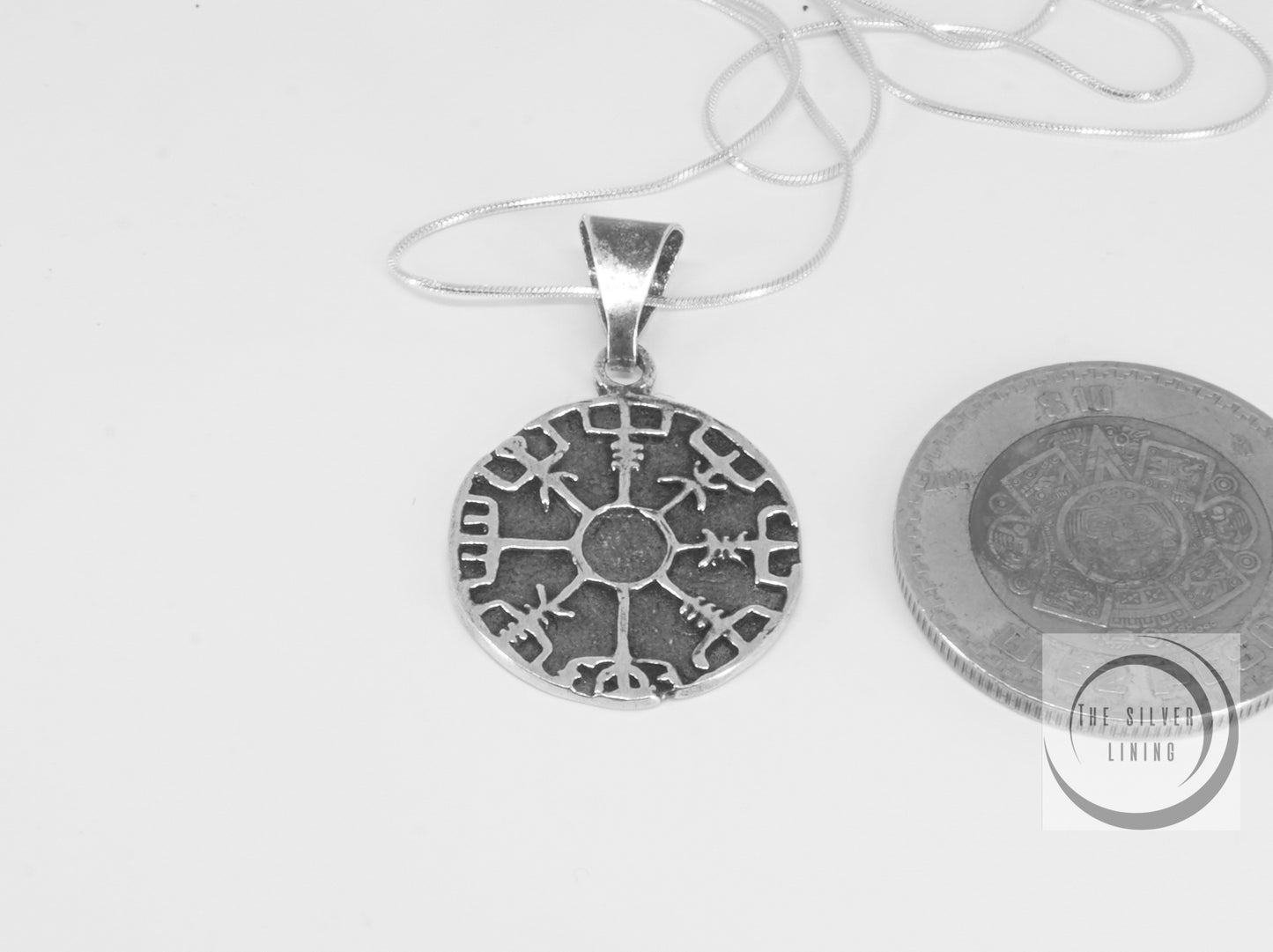 Dije de plata solida 925 El Vegvisir con cadena de 48cms incluida