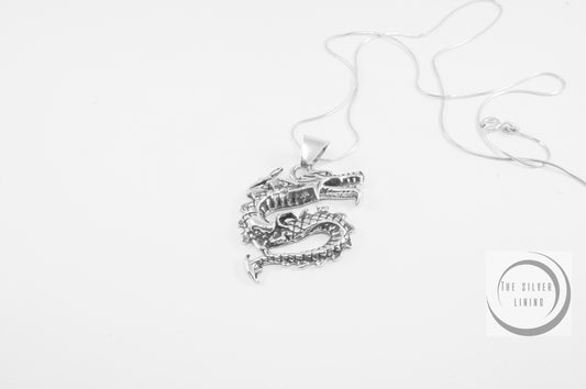 Dije de plata 925, Dragón Escalando con cadena incluída