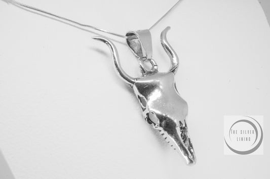 Dije de plata 925, Osamenta de Toro mediana con cadena incluída