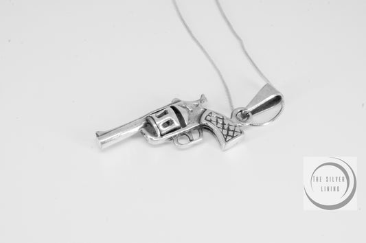 Dije de plata 925, Pistola pequeña con cadena incluída