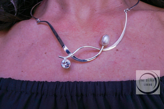 Gargantilla y Aretes de Plata 925 con Perlas de Río y Circonia